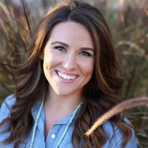 Meet your Posher, Carolyn